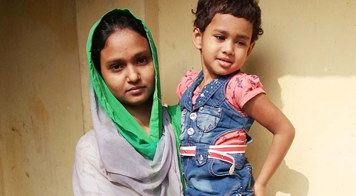 ফেনীতে মা ও মেয়ে খুন আটক ২