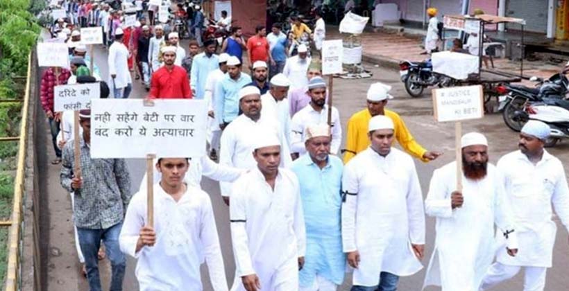 ধর্ষকের ফাঁসি চেয়ে মিছিল করলো ভারতের মুসলমানরা