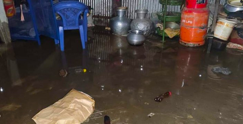 জোয়ারে কক্সবাজারের ৪৫টি গ্রাম প্লাবিত