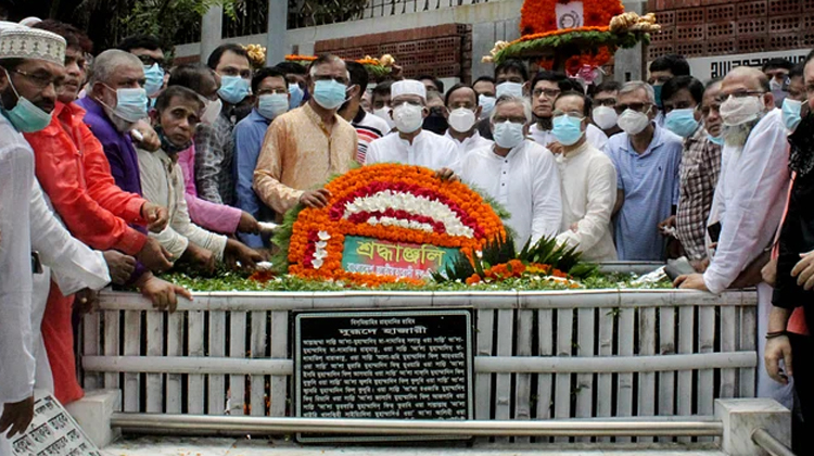এই সরকারের আর এক মুহূর্ত ক্ষমতায় থাকা উচিত নয় : মির্জা ফখরুল