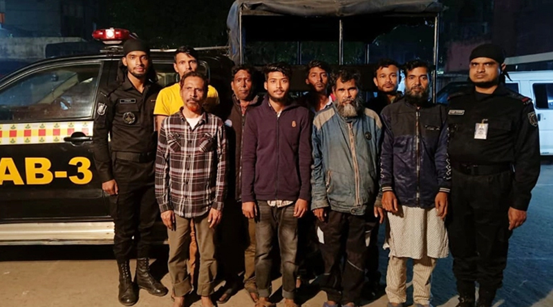 ৫১৩টি মোবাইলসহ ৮ চোর গ্রেফতার