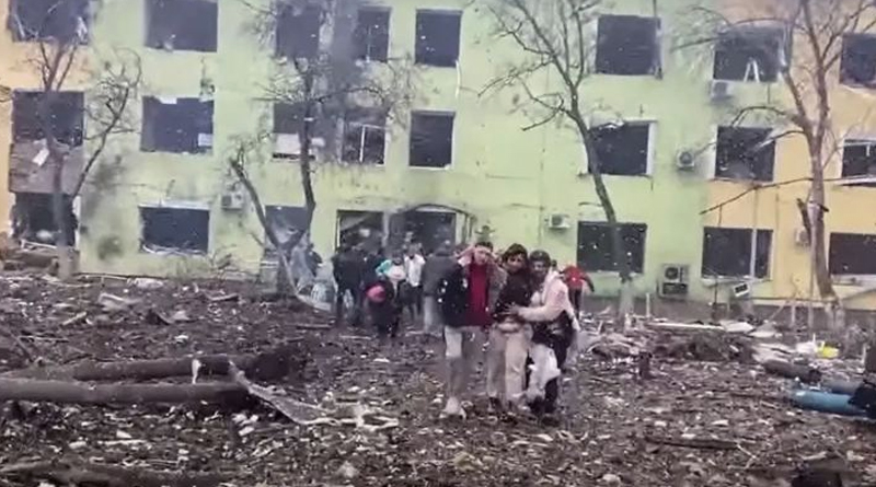 প্রসূতি হাসপাতালে রুশ হামলায় শিশুসহ নিহত ৩