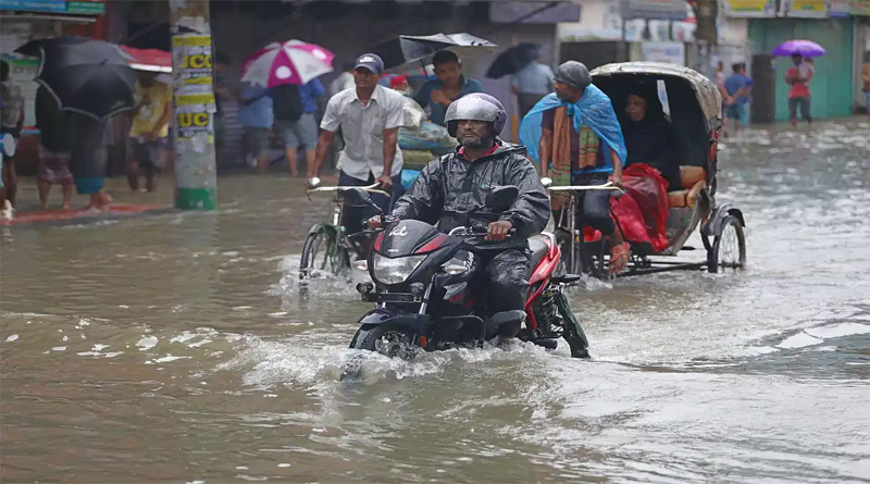 টানা বৃষ্টিতে সিলেট শহরে অর্ধশতাধিক এলাকা জলাবদ্ধ