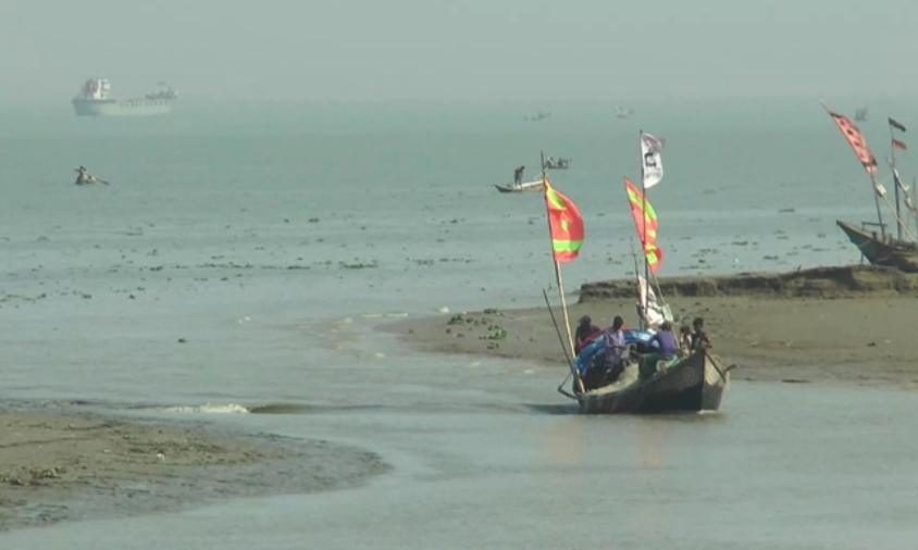 পদ্মা-মেঘনায় দুই মাস মাছ ধরতে মানা
