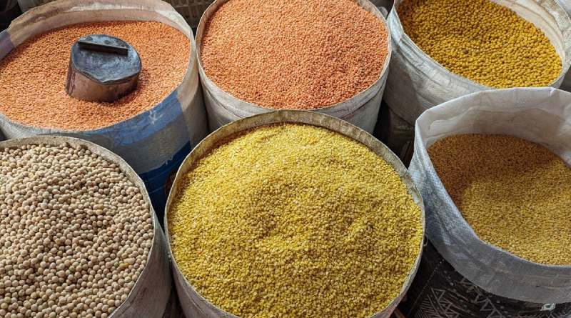 রোজার আগেই বাড়ল ছোলা-খেসারির দাম বাড়ল