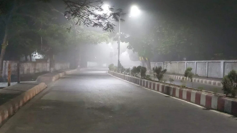 রাতে সামান্য কমতে পারে তাপমাত্রা