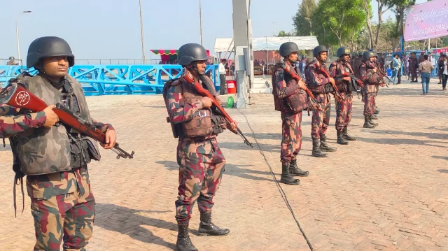 সীমান্তে থেমেছে গোলাগুলি, অনুপ্রবেশ ঠেকাতে সতর্ক বিজিবি