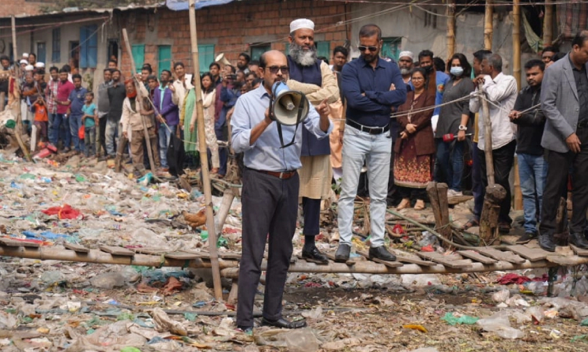 প্যারিস খালে উদ্ধারকাজ শুরু হবে শুক্রবার থেকে