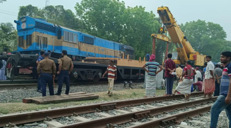 ঈশ্বরদীর ট্রেন দুর্ঘটনা দায়িত্বহীনতার পরিচয়: রেলমন্ত্রী