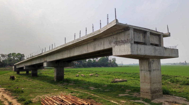 মাঠের মধ্যে ১৯ কোটি টাকার সেতু