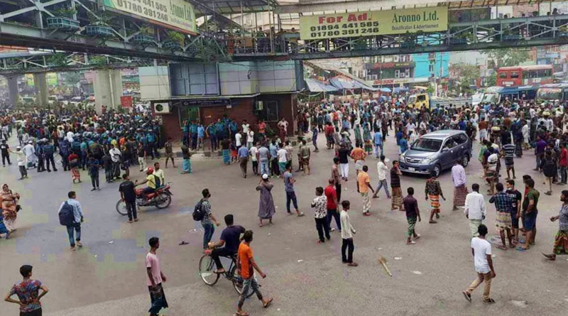 মিরপুরে ব্যাটারিচালিত রিকশাচালকদের সড়ক অবরোধ