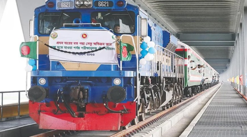 ঢাকা থেকে খুলনা ট্রেনে মাত্র তিন ঘণ্টায়’