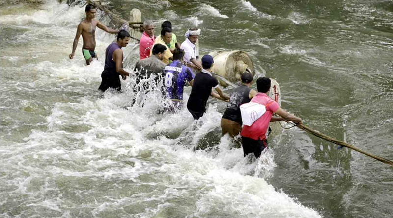 শ্রীলঙ্কায় মৌসুমী বন্যায় ১৪ জনের প্রাণহানি, স্কুল বন্ধ