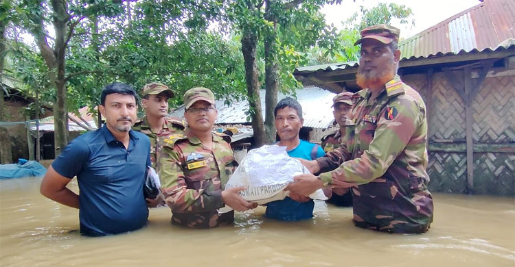 বাড়ছে দুর্গতদের ভোগান্তি