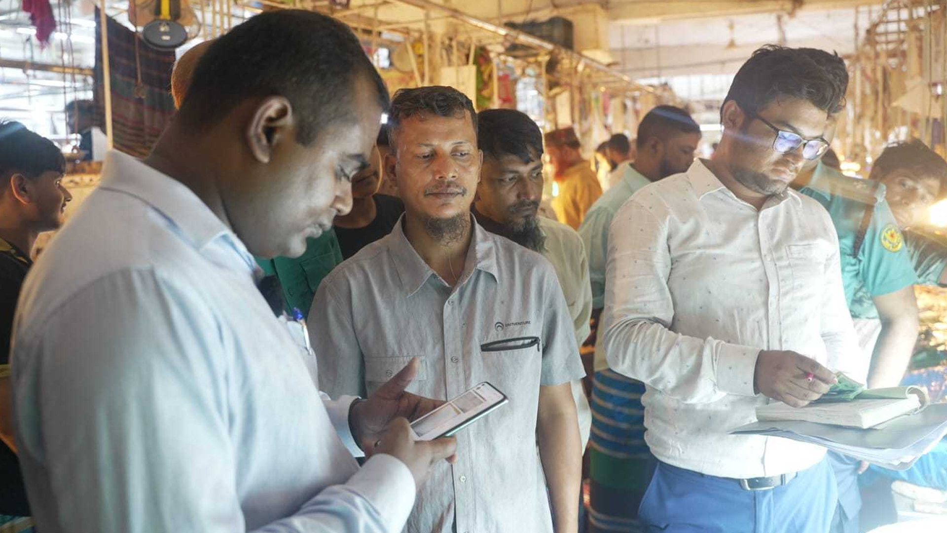 ৪০ জেলায় ভোক্তার অভিযান, সাড়ে ৪ লাখ টাকা জরিমানা