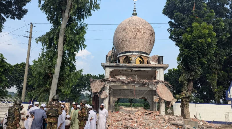 মাজারের শান্তিশৃঙ্খলা রক্ষায় ব্যবস্থা নিতে নির্দেশ