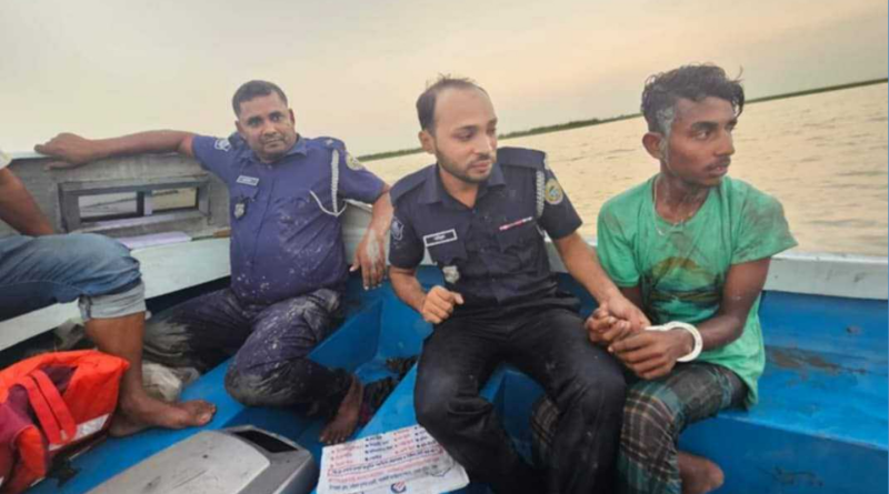 তেতুলিয়া নদীতে জেলেদের হামলার কবলে ম্যাজিস্ট্রেট ও পুলিশ