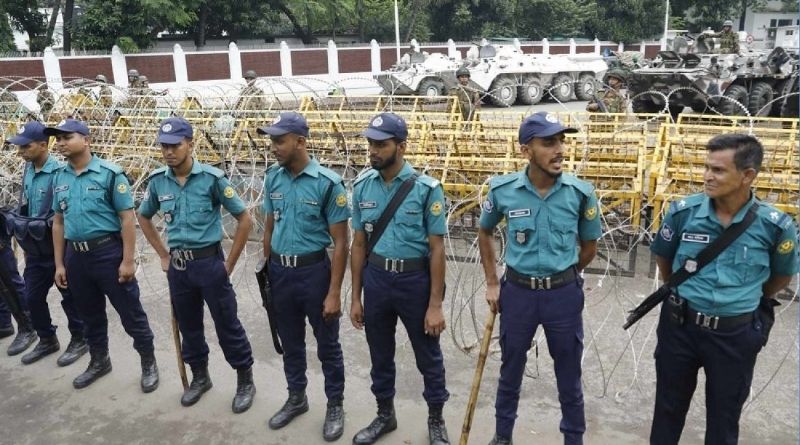 রাষ্ট্রপতির পদত্যাগ দাবির বিক্ষোভে ২৫ পুলিশ সদস্য আহত