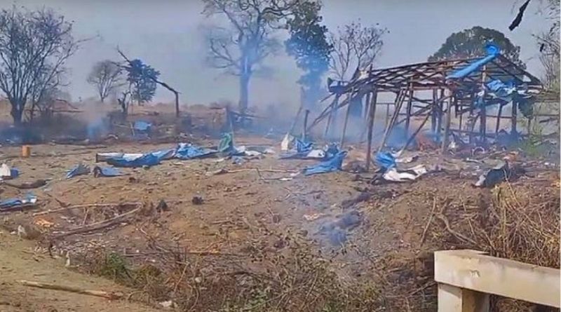 জান্তার বিমান হামলায় ৭ বেসামরিক নিহত, বাস্তুচ্যুত হাজারো মানুষ