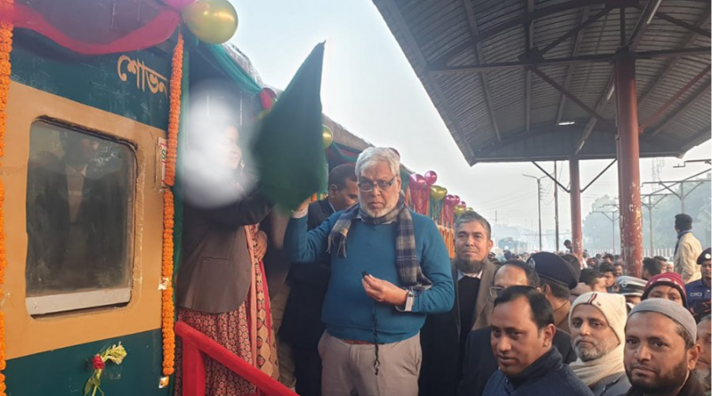 ঢাকা-জয়দেবপুর রুটে চার জোড়া কমিউটার ট্রেন চালু, উচ্ছ্বসিত যাত্রীরা