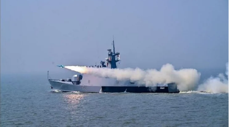 বঙ্গোপসাগরে সফল মিসাইল উৎক্ষেপণ নৌবাহিনীর