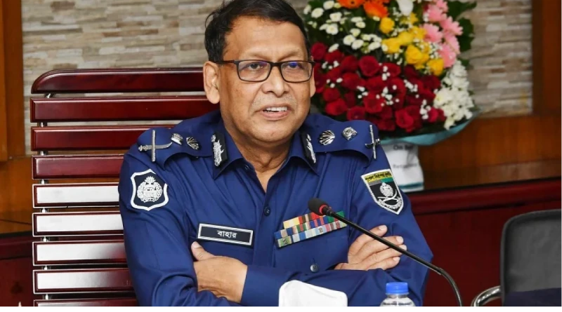 সরকার পুলিশকে রাজনৈতিক প্রভাবমুক্ত করতে কাজ করছে : আইজিপি