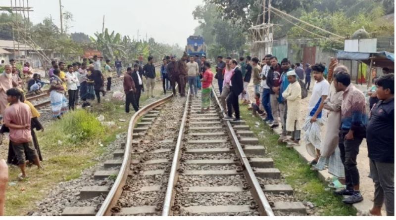 ট্রেনে কাটা পড়ে প্রাণ গেলো কিশোরের