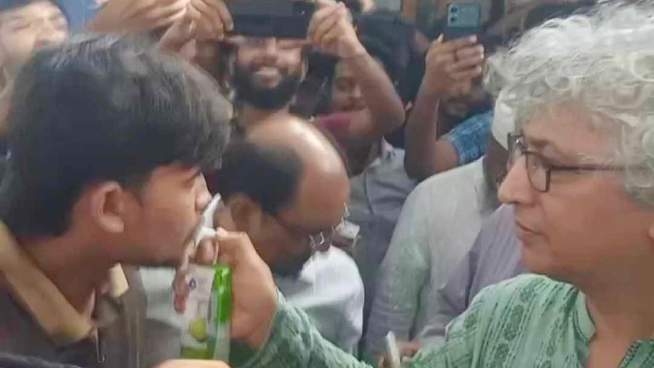 ৫৮ ঘণ্টা পর অনশন ভাঙলেন কুয়েটের শিক্ষার্থীরা