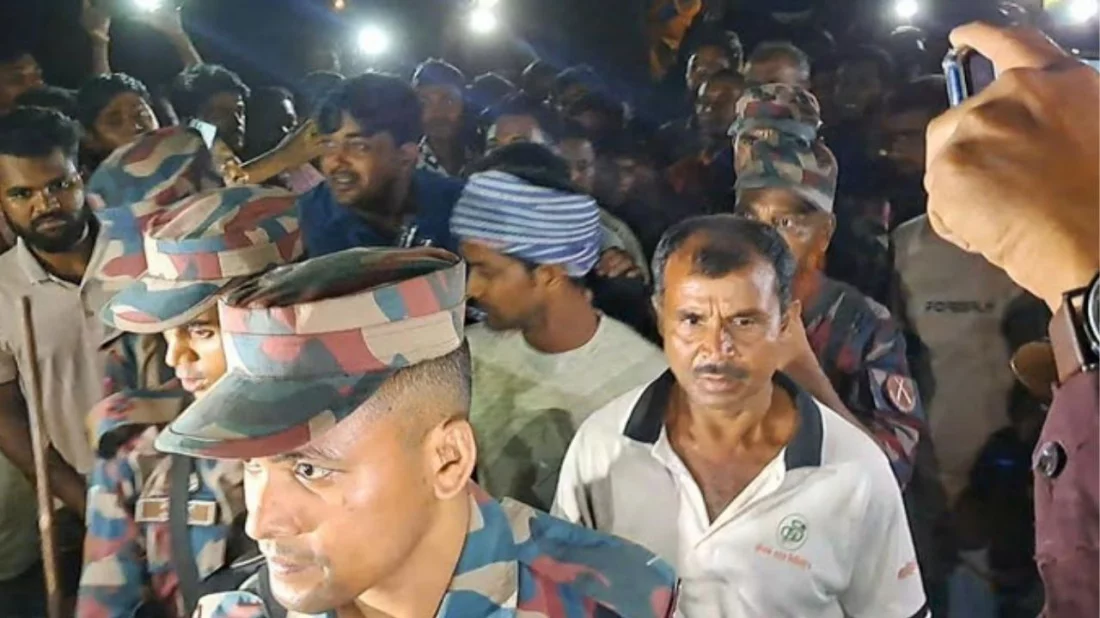 পতাকা বৈঠক করে নাগরিকদের ফেরত নিলো বিজিবি-বিএসএফ