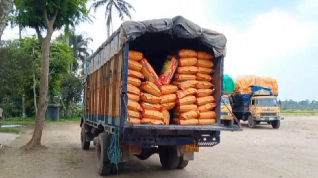 ঈদ সামনে রেখে আখাউড়া স্থলবন্দর দিয়ে এলো ১ হাজার ২৬৭ বস্তা জিরা