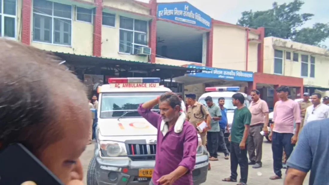 মন্দিরে পদদলিত হয়ে ৬ জনের প্রাণহানি, আহত অনেকে
