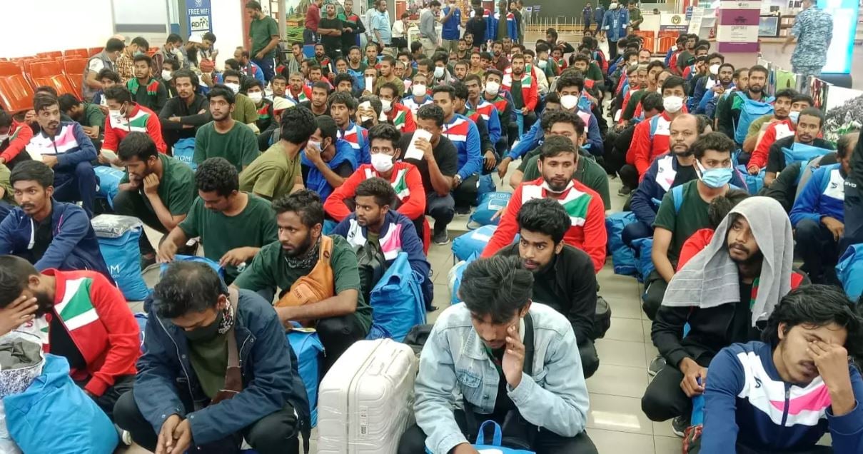 ১৭৫ বাংলাদেশীকে লিবিয়া থেকে দেশে ফিরিয়ে আনা হয়েছে