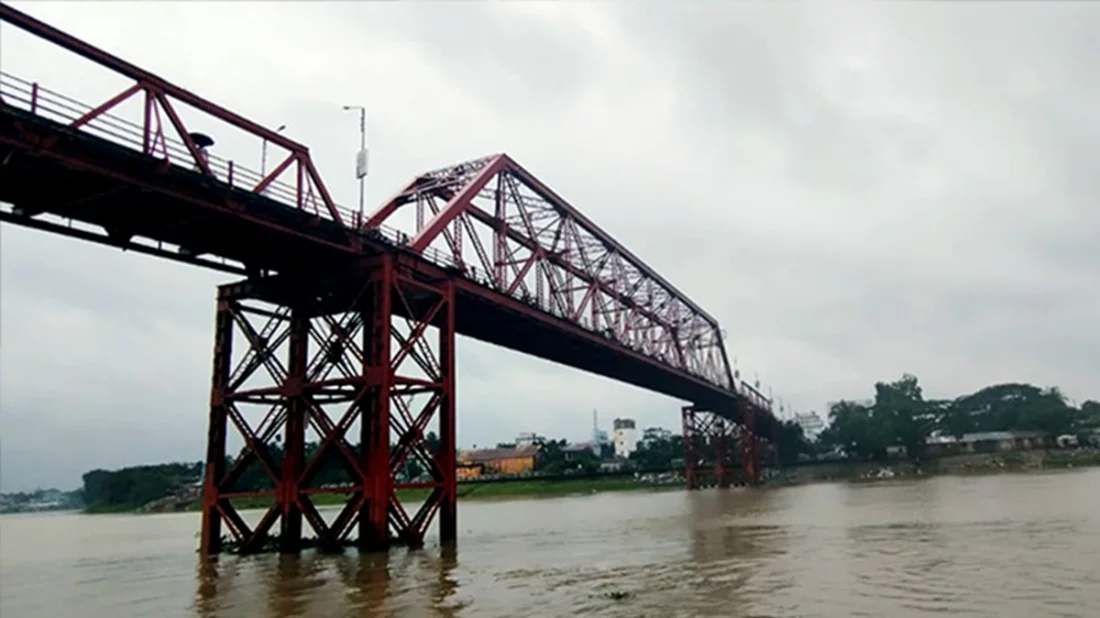 দুই নদীর তিন স্টেশনের পানি বিপদসীমার ওপরে