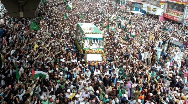 চট্টগ্রামে জশনে জুলুসে পদদলিত হয়ে মৃতের সংখ্যা বেড়ে ২