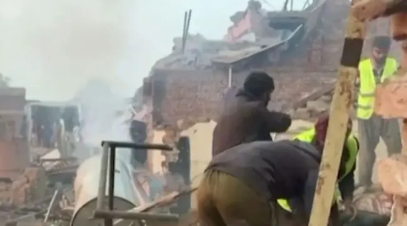 পাকিস্তানে কারখানায় বয়লার বিস্ফোরণে ১৫ জনের মৃত্যু