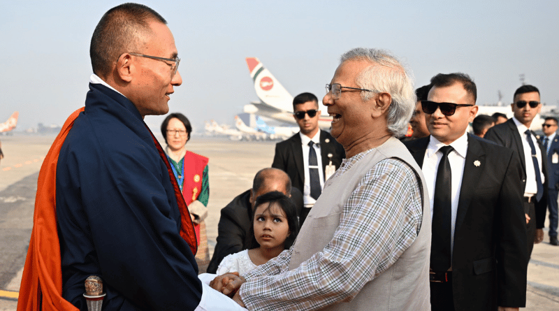 ঢাকায় পৌঁছেছেন ভুটানের প্রধানমন্ত্রী শেরিং টোবগে