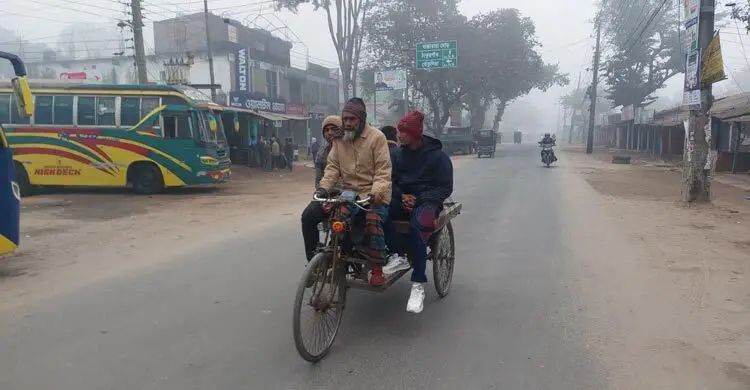 পঞ্চগড়ে রাতের তাপমাত্রা বাড়লেও কমেছে দিনের