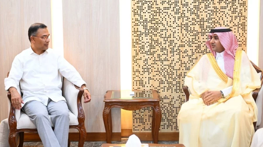 প্রধানমন্ত্রীর সঙ্গে সৌদি রাষ্ট্রদূতের সৌজন্য সাক্ষাৎ